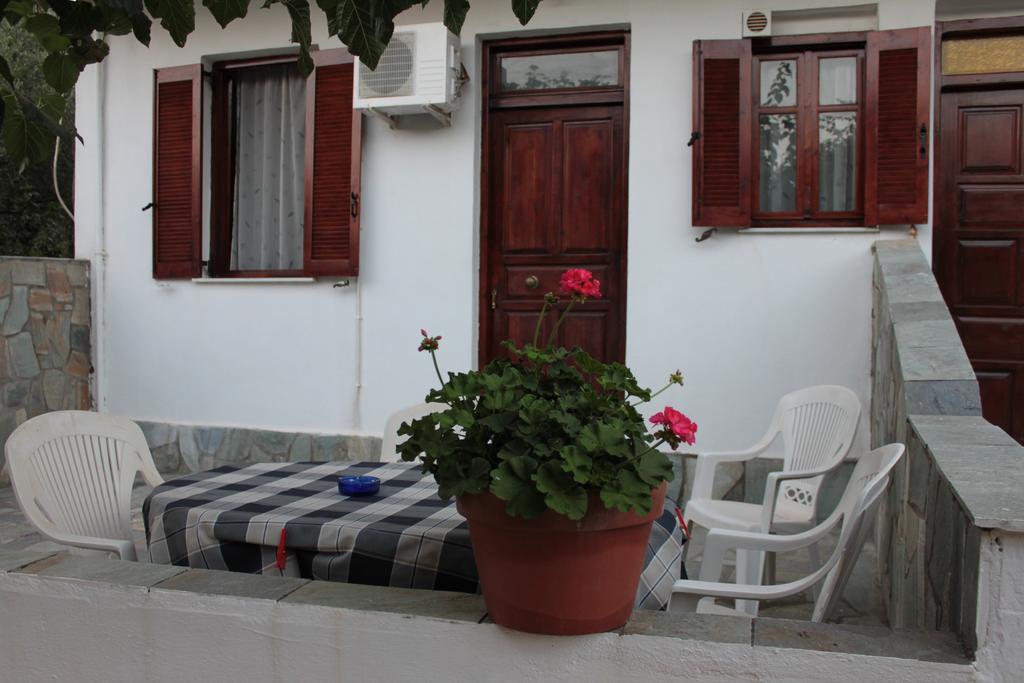 Ballas Apartmán